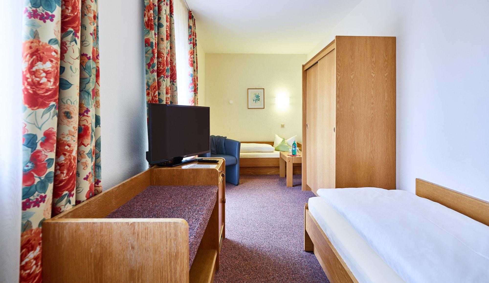 Hotel Merian Rothenburg Ротенбург-на-Таубере Экстерьер фото