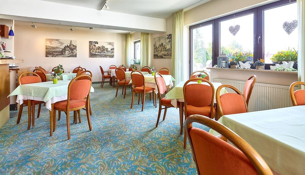 Hotel Merian Rothenburg Ротенбург-на-Таубере Экстерьер фото