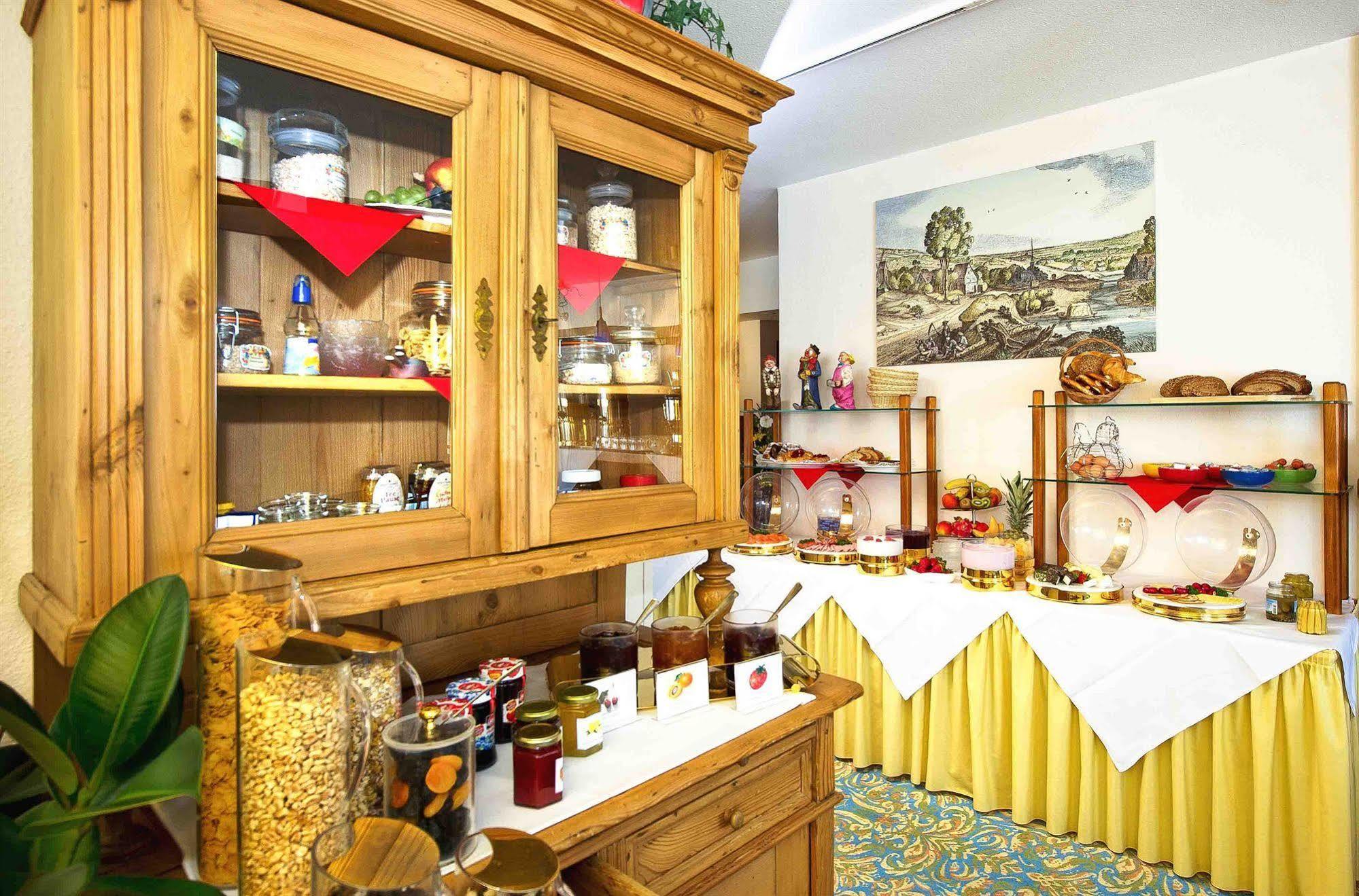 Hotel Merian Rothenburg Ротенбург-на-Таубере Экстерьер фото